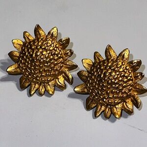 Vintage Gold Tone & Textured Sunflower Post/ Stud  Earrings, Lrg SizedUnbranded